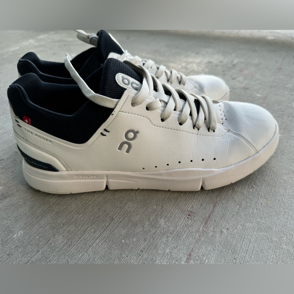 On Running| The Roger Advantage| 8.5